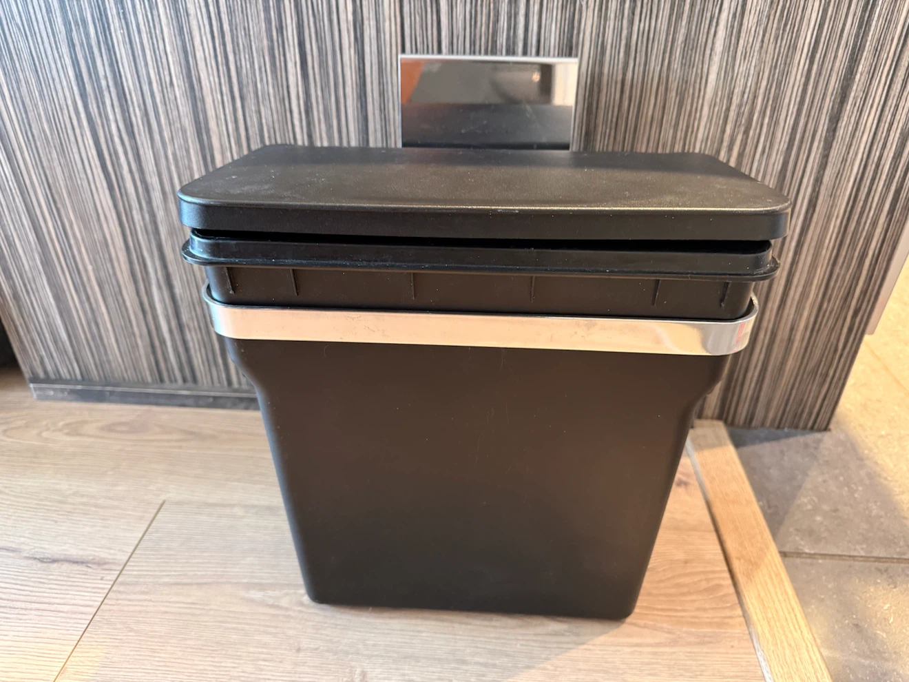 Simplehuman 10L over cabinet/door bin - photo 2