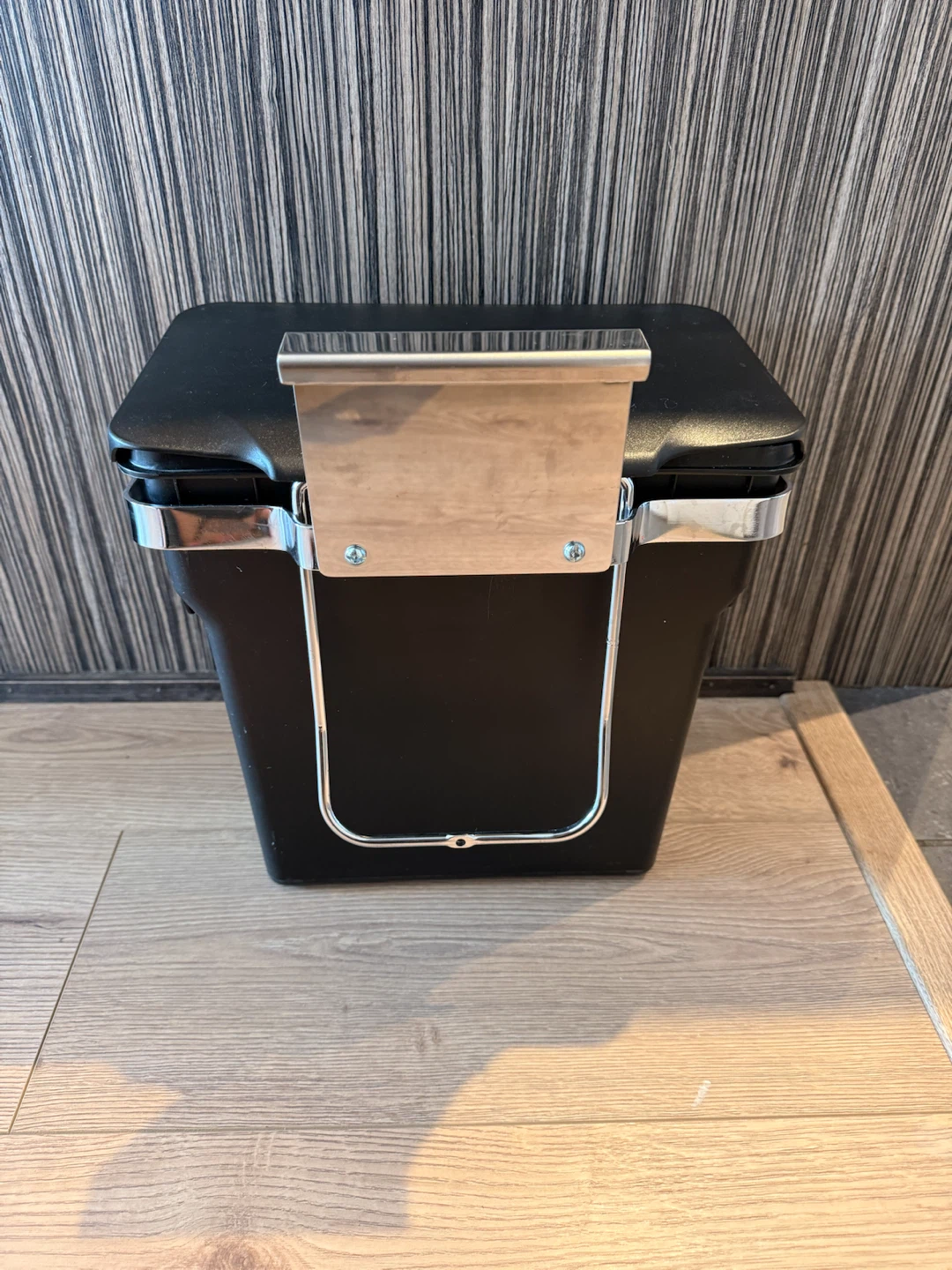 Simplehuman 10L over cabinet/door bin - photo 3