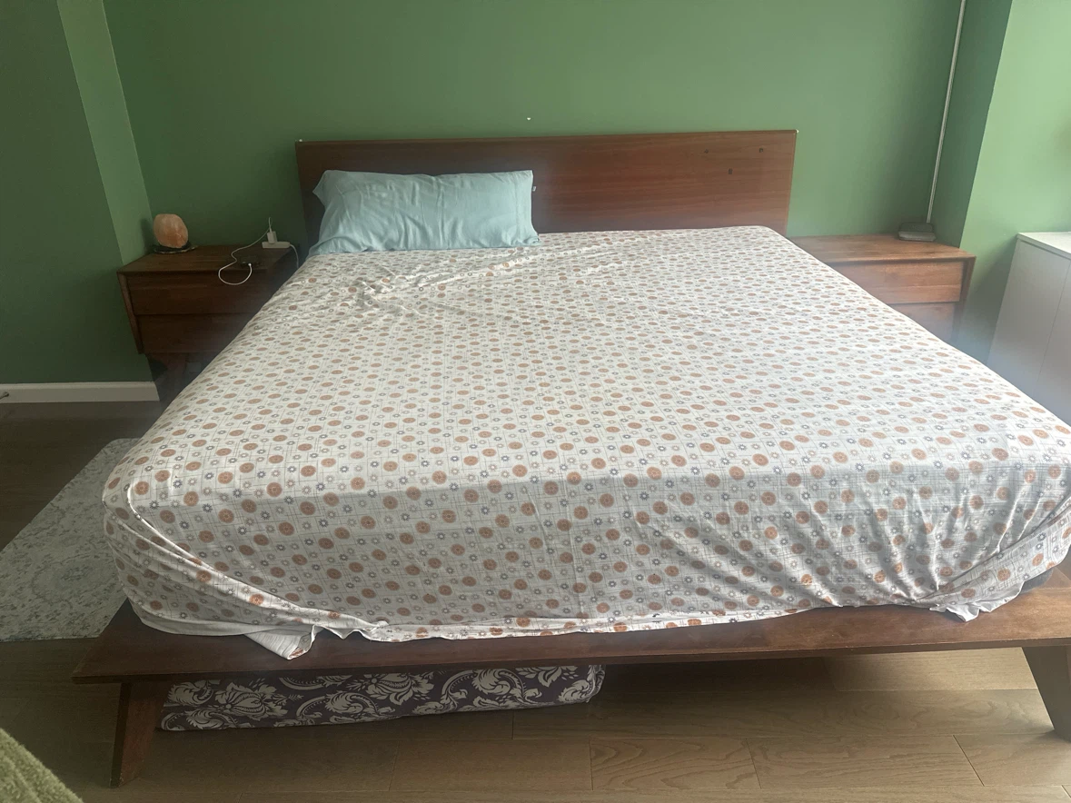 Mid-Century Modern Platform Bed Frame - photo 5