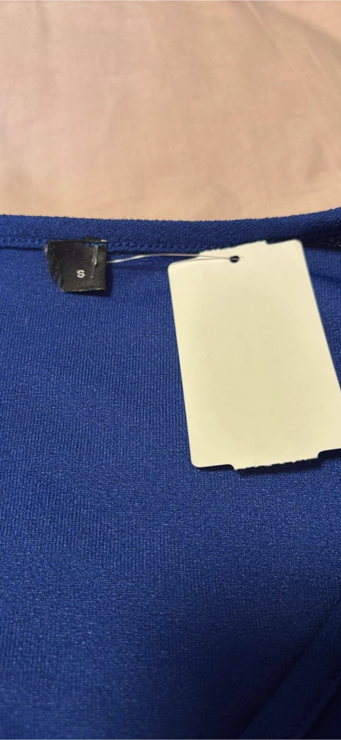 New Blue Puff Sleeve Top – Size Small - photo 2