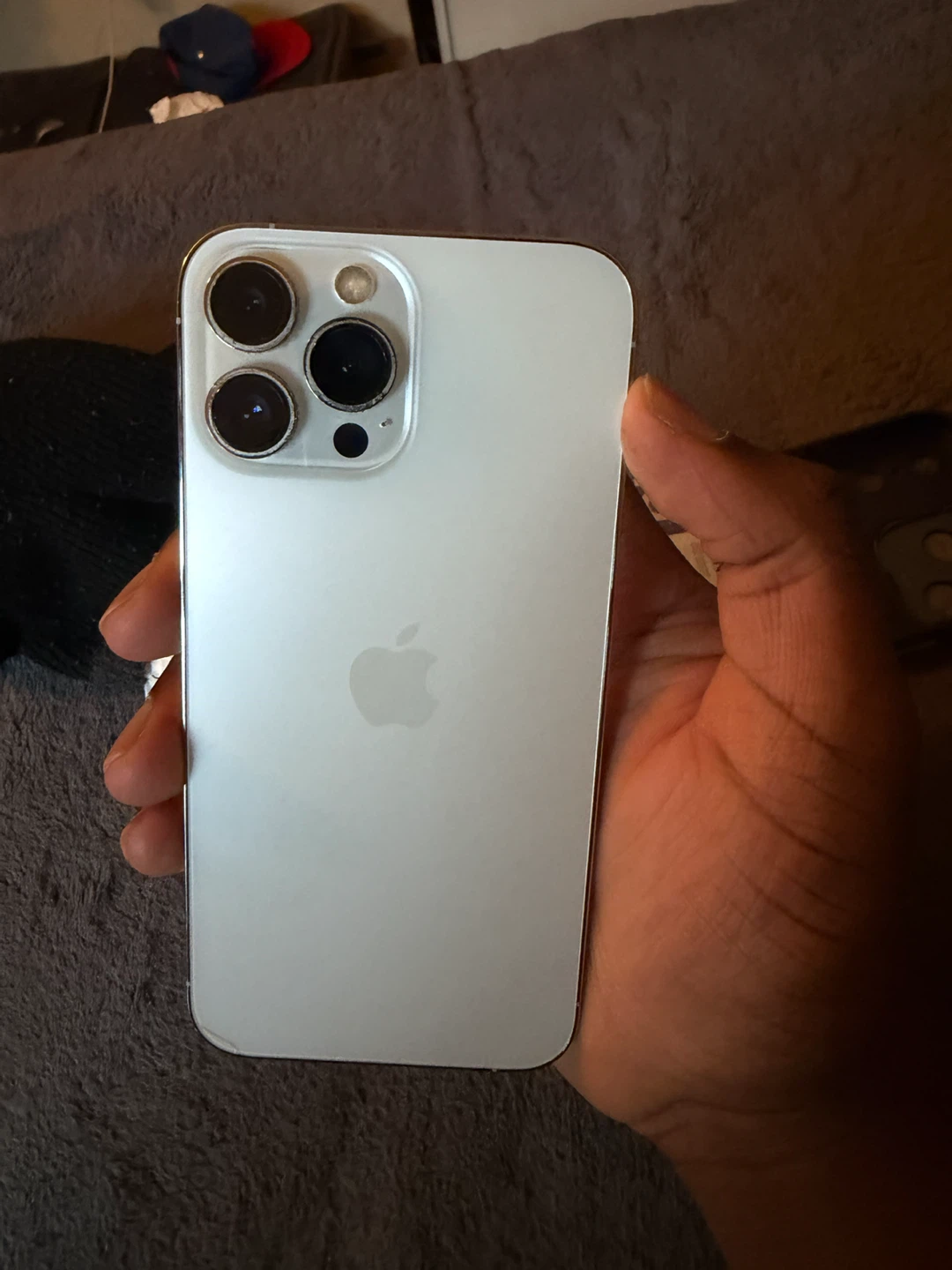 iPhone  13 pro max  sliver 128 go - photo 2