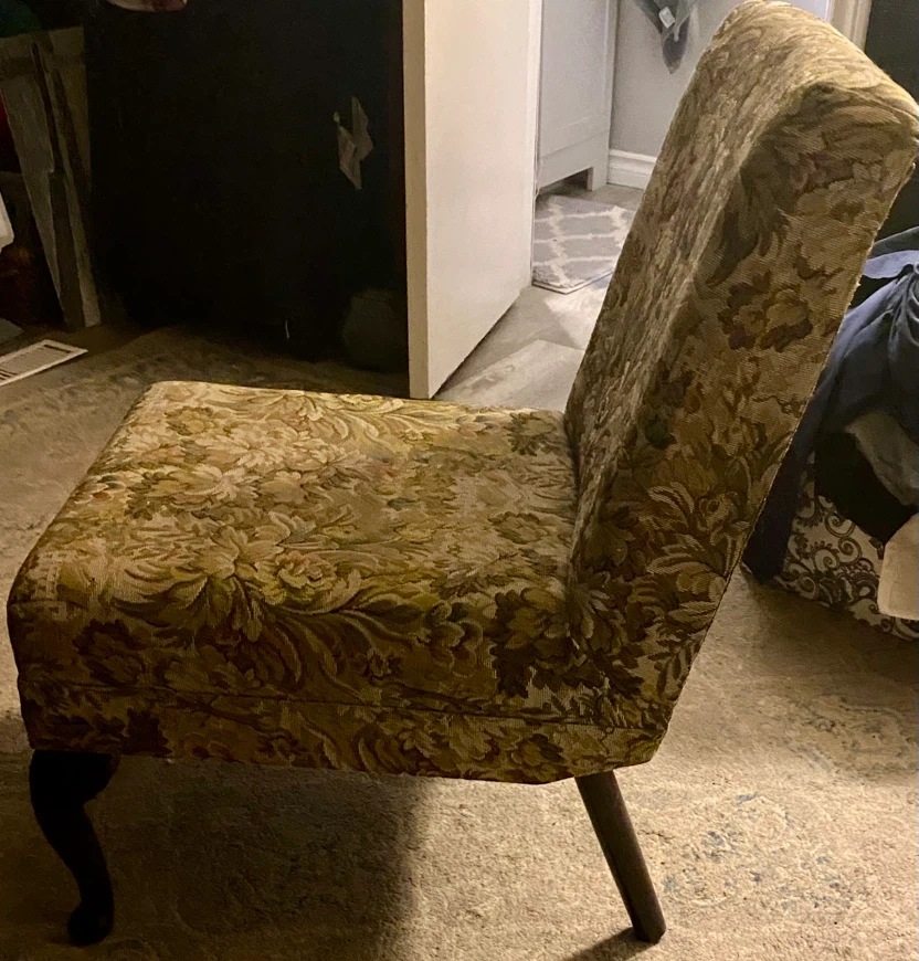 Vintage floral upholstered slipper chair - photo 2