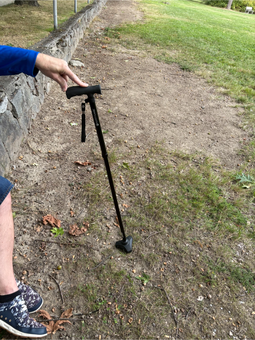 HurryCane Freedom Edition Walking Cane