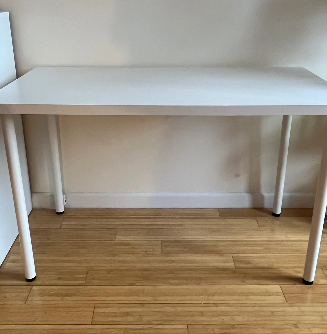 IKEA LAGKAPTEN White Desk