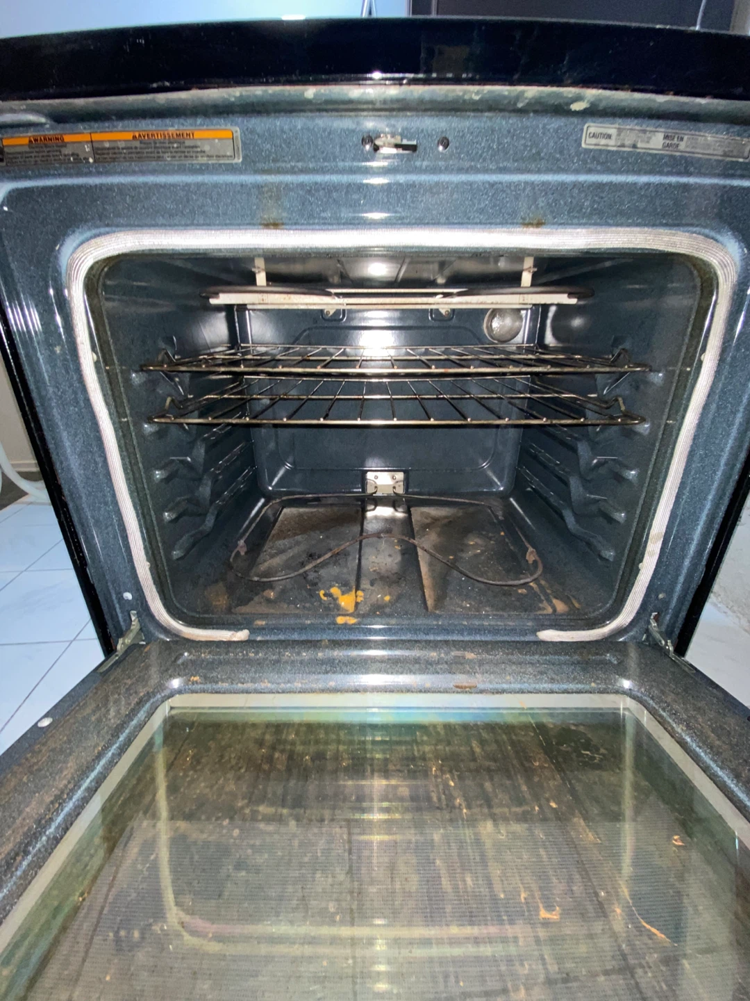 Whirlpool Electric Stove with Glass Cooktop - photo 2