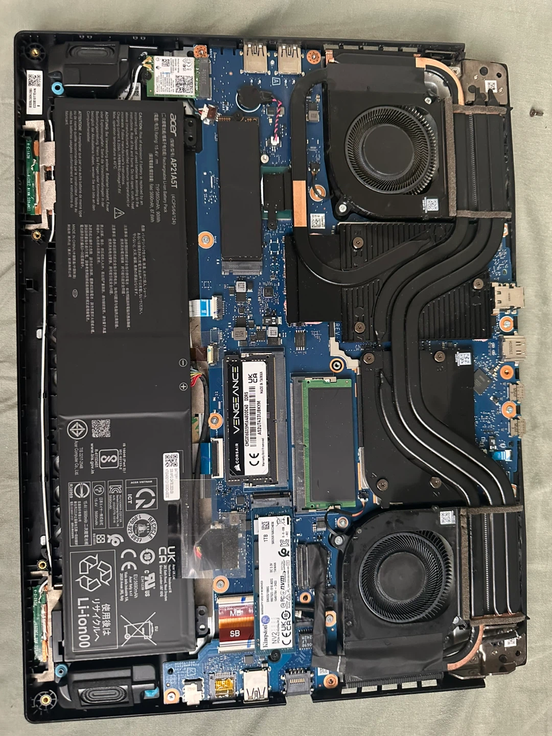 Acer Predator Helios Neo 16 RTX 4060 | i7-13700HX - photo 2