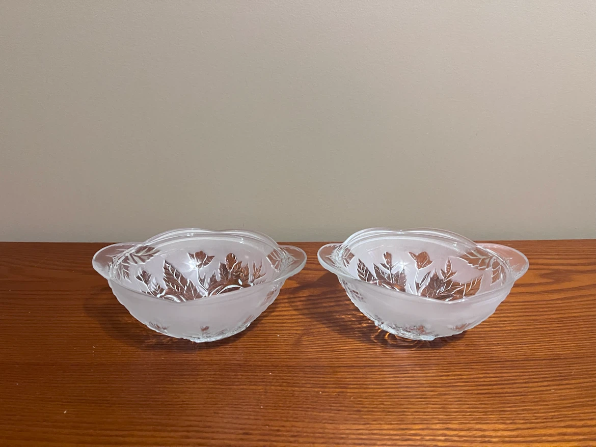 VINTAGE KIG MALAYSIA GLASS CANDY DISH BOWLS