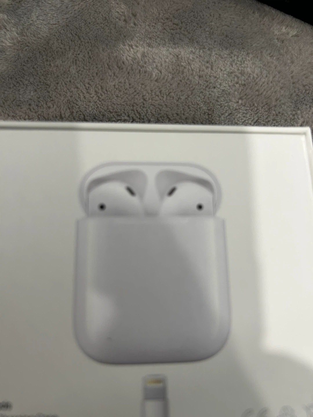 Apple AirPods with Charging Case - photo 5