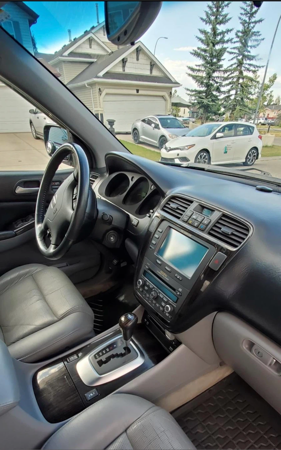 Acura MDX SUV - photo 2