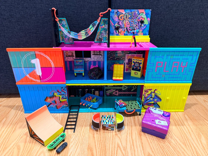 L.O.L. Surprise! Clubhouse Playset with Dolls and Accessories - photo 2