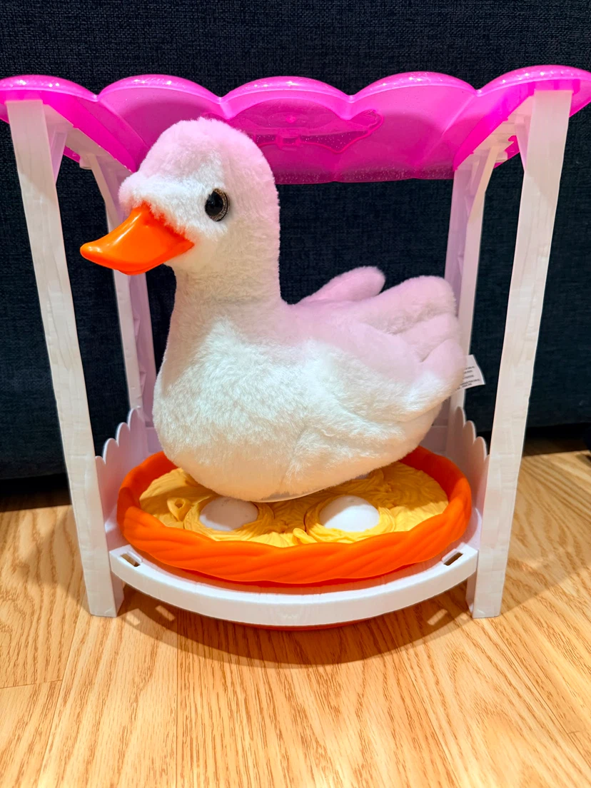 Little Live Pets Mama Surprise Mini Duck