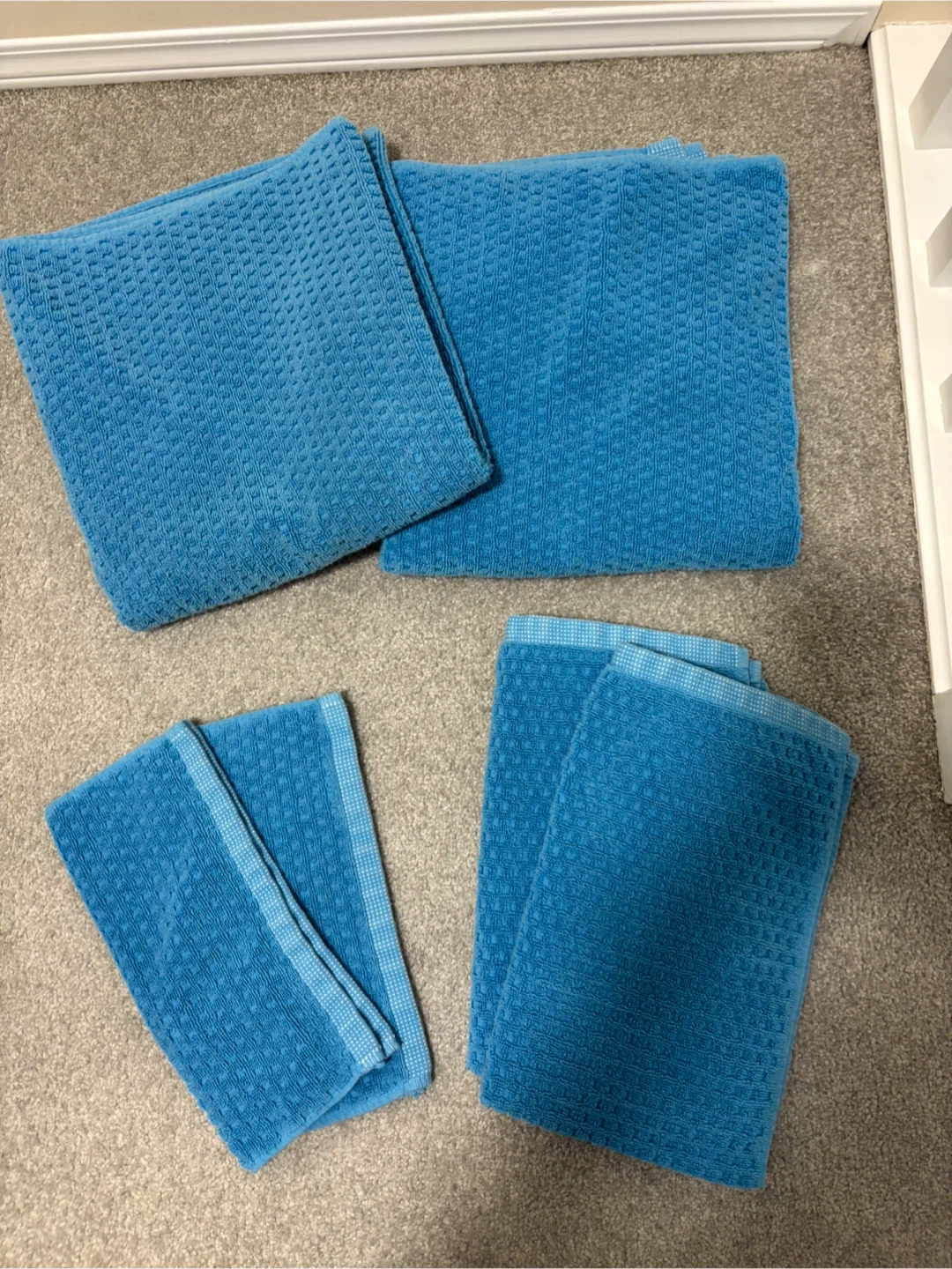 TOWEL SETS