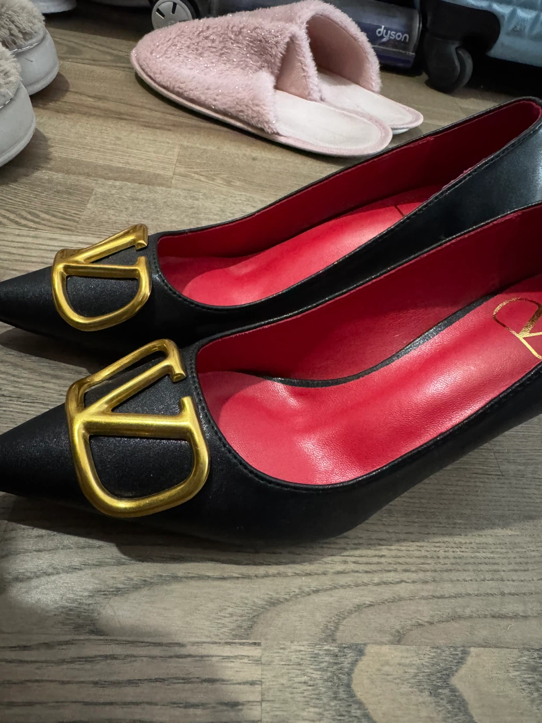 Valentino Garavani Black Pointed Toe Heels - photo 2