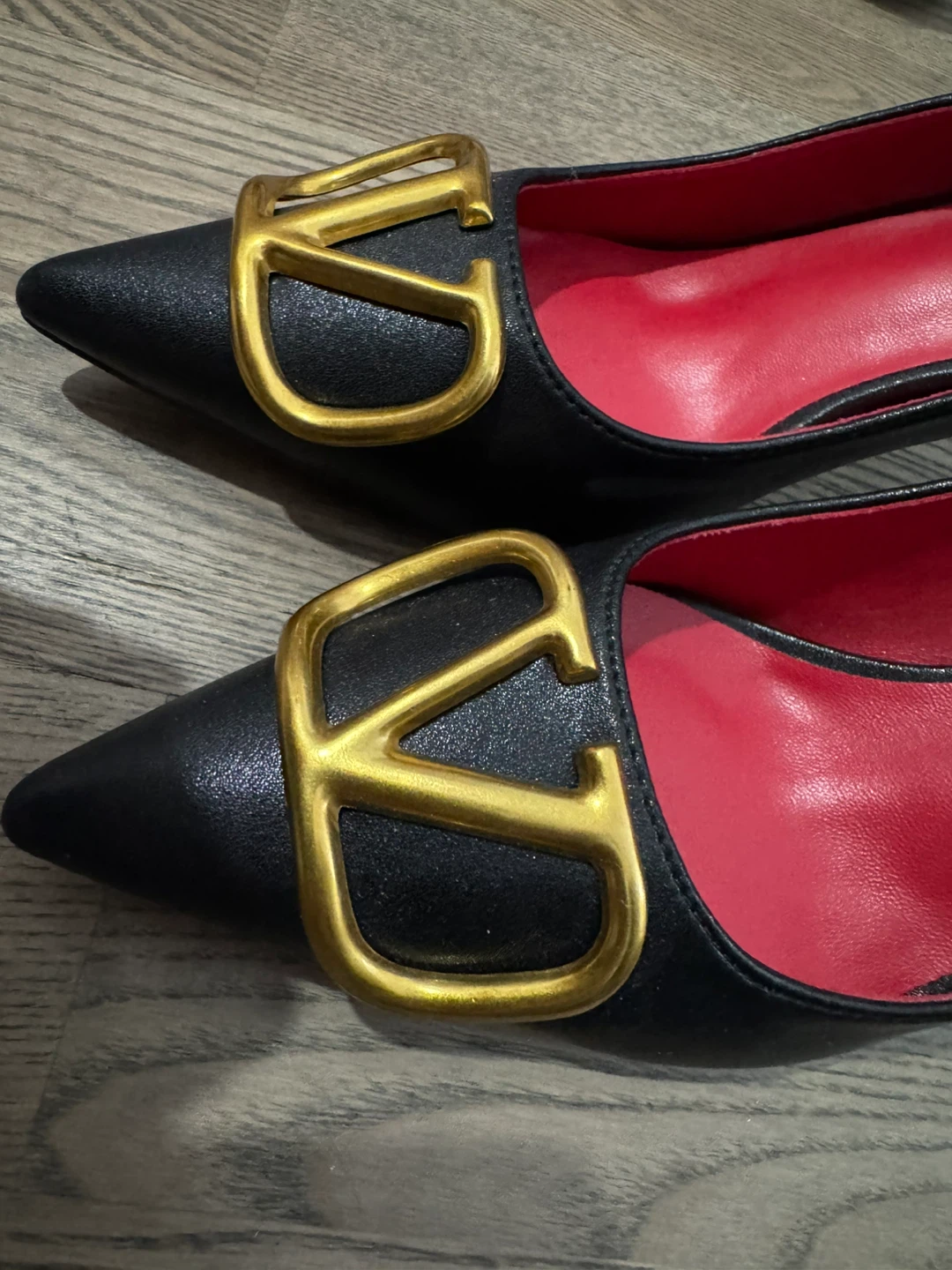 Valentino Garavani Black Pointed Toe Heels - photo 5