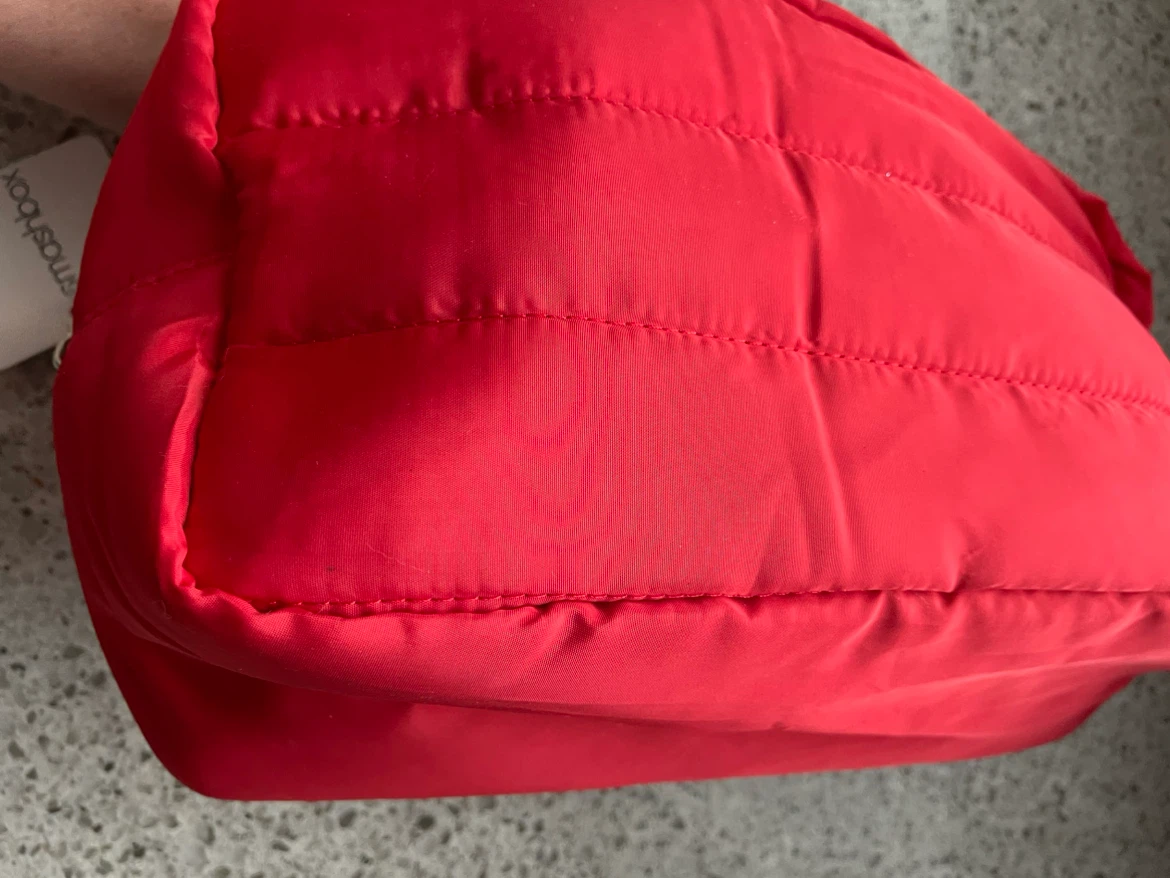 Smashbox Red Cosmetic Makeup Bag - photo 3