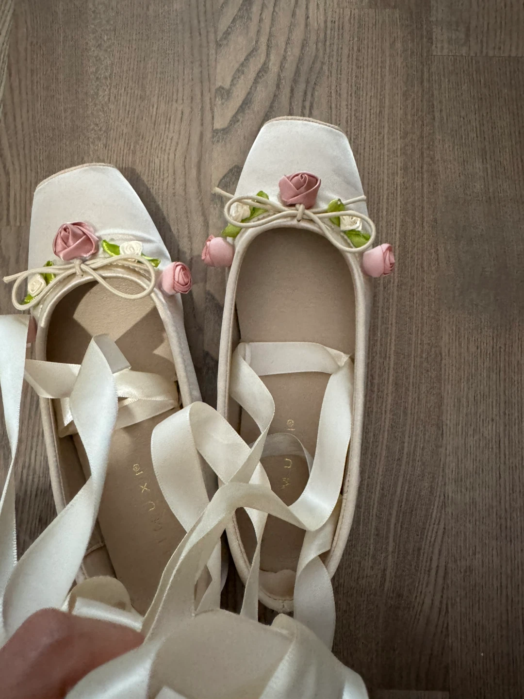 Luxi ballet flats with ribbon ties