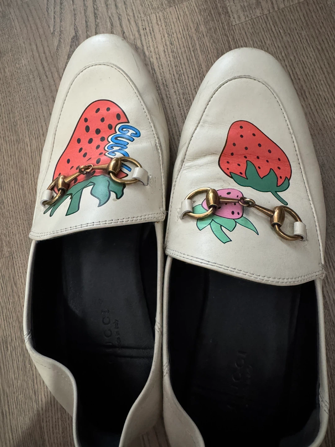 Authentic Gucci Strawberry Leather Loafers Size 38