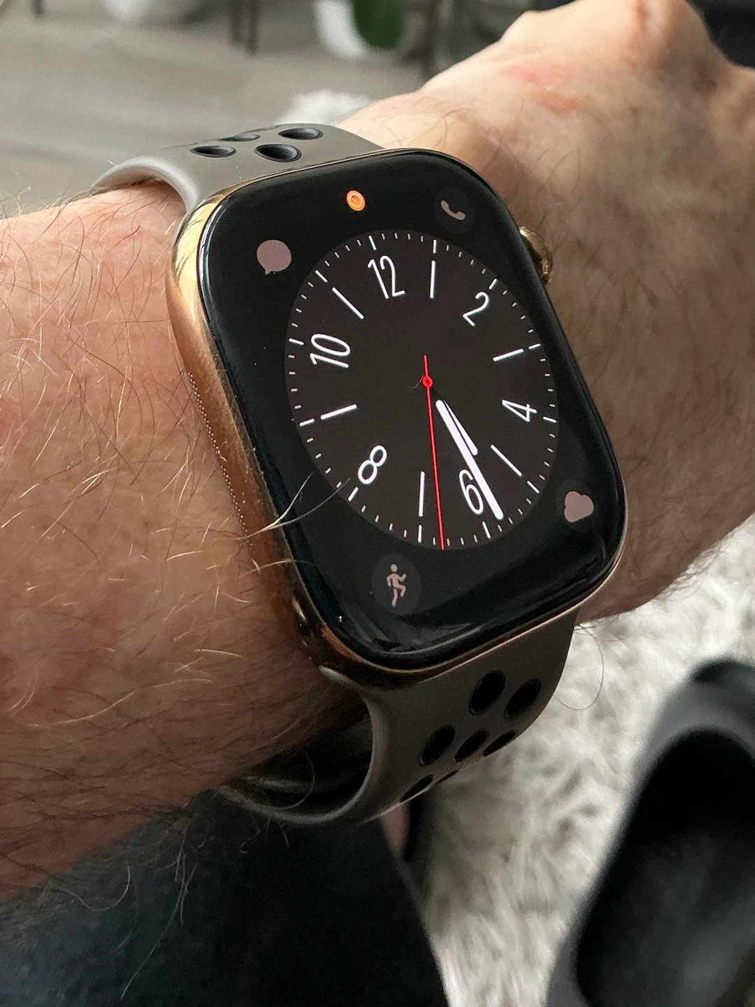 Apple Series 11 Gold Titanium 46 watch