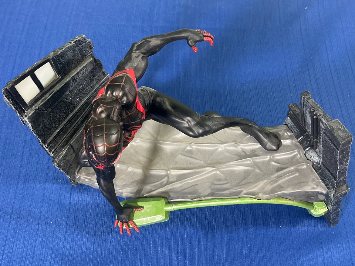 Marvel Gallery Miles Morales Spider-Man Statue - Loose - photo 3