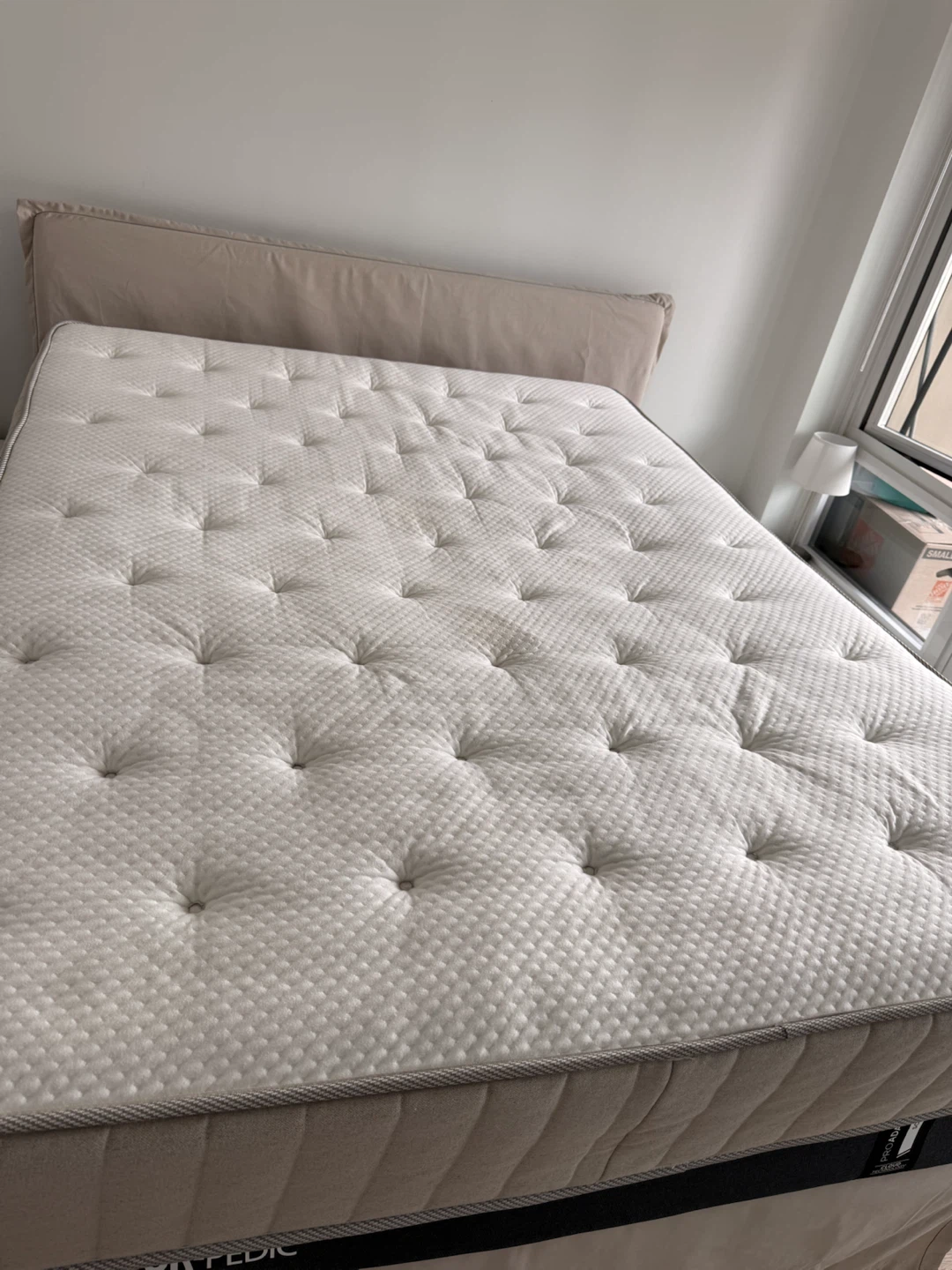 IKEA VATNESTRÖM Queen Mattress with sleep set - photo 2