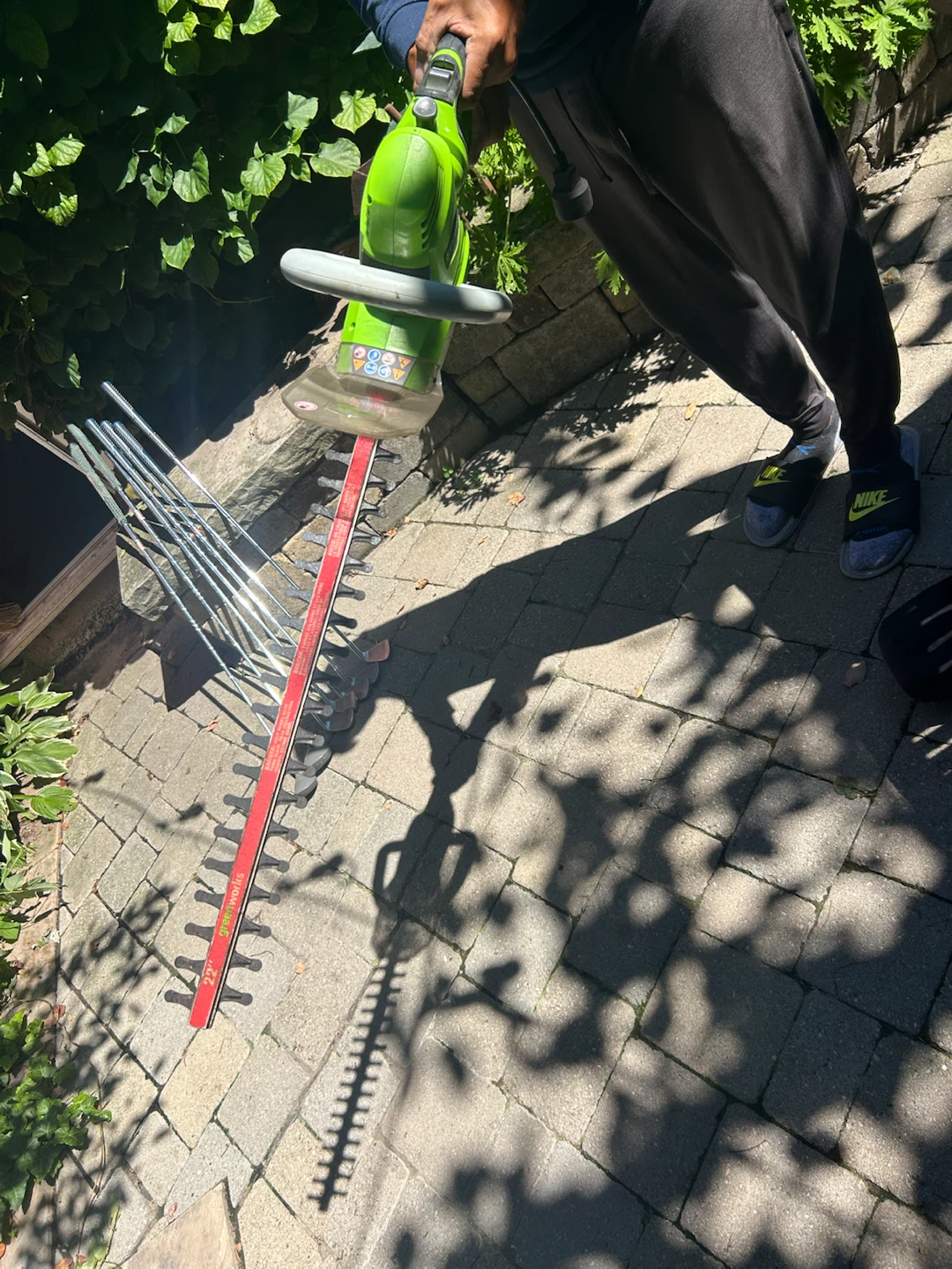 Greenworks 22 inch Hedge Trimmer