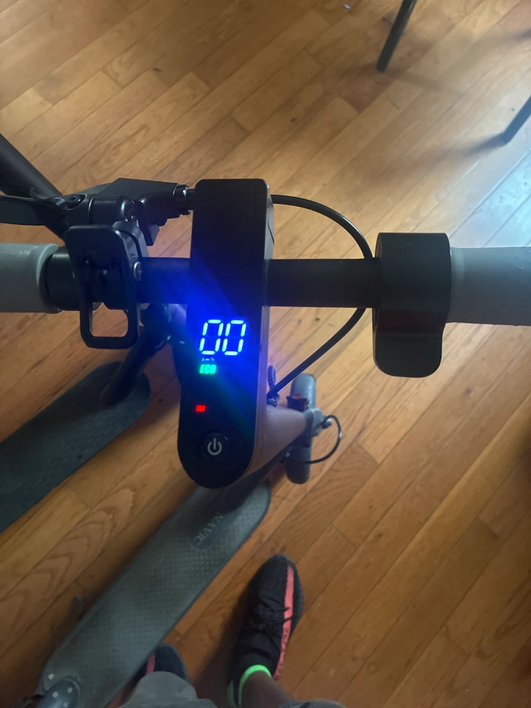 2 electric scooters - photo 2