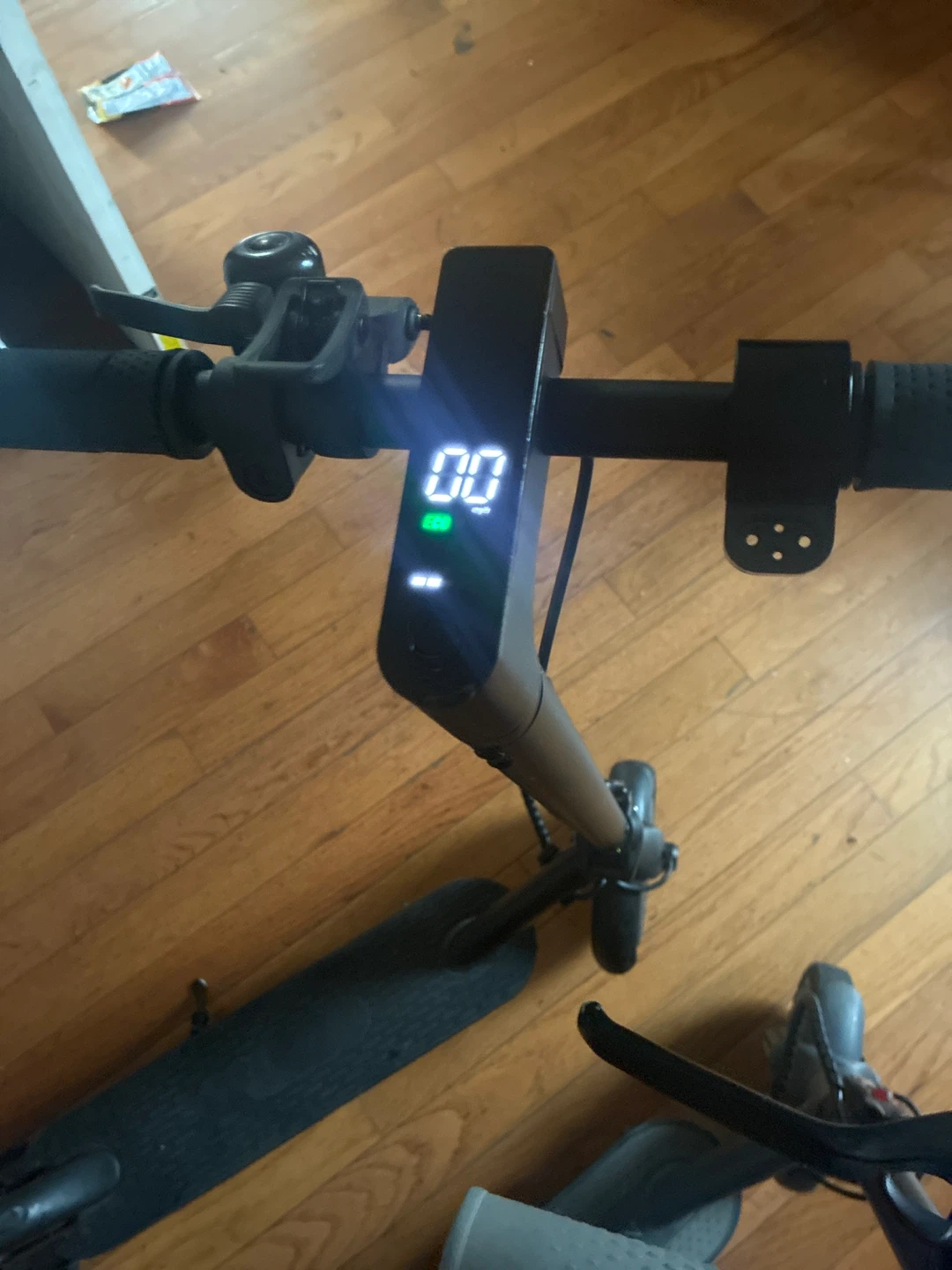 2 electric scooters - photo 3