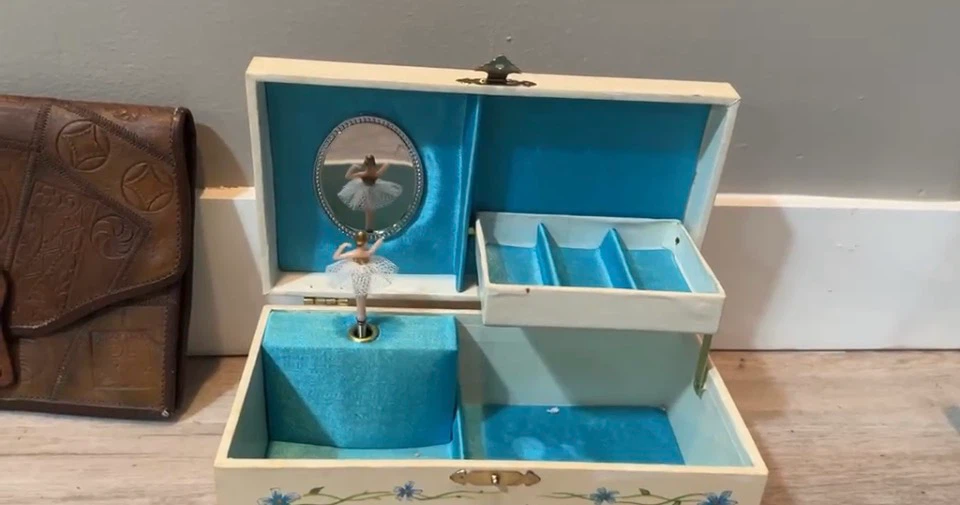 Vintage Ballerina Music Jewelry Box