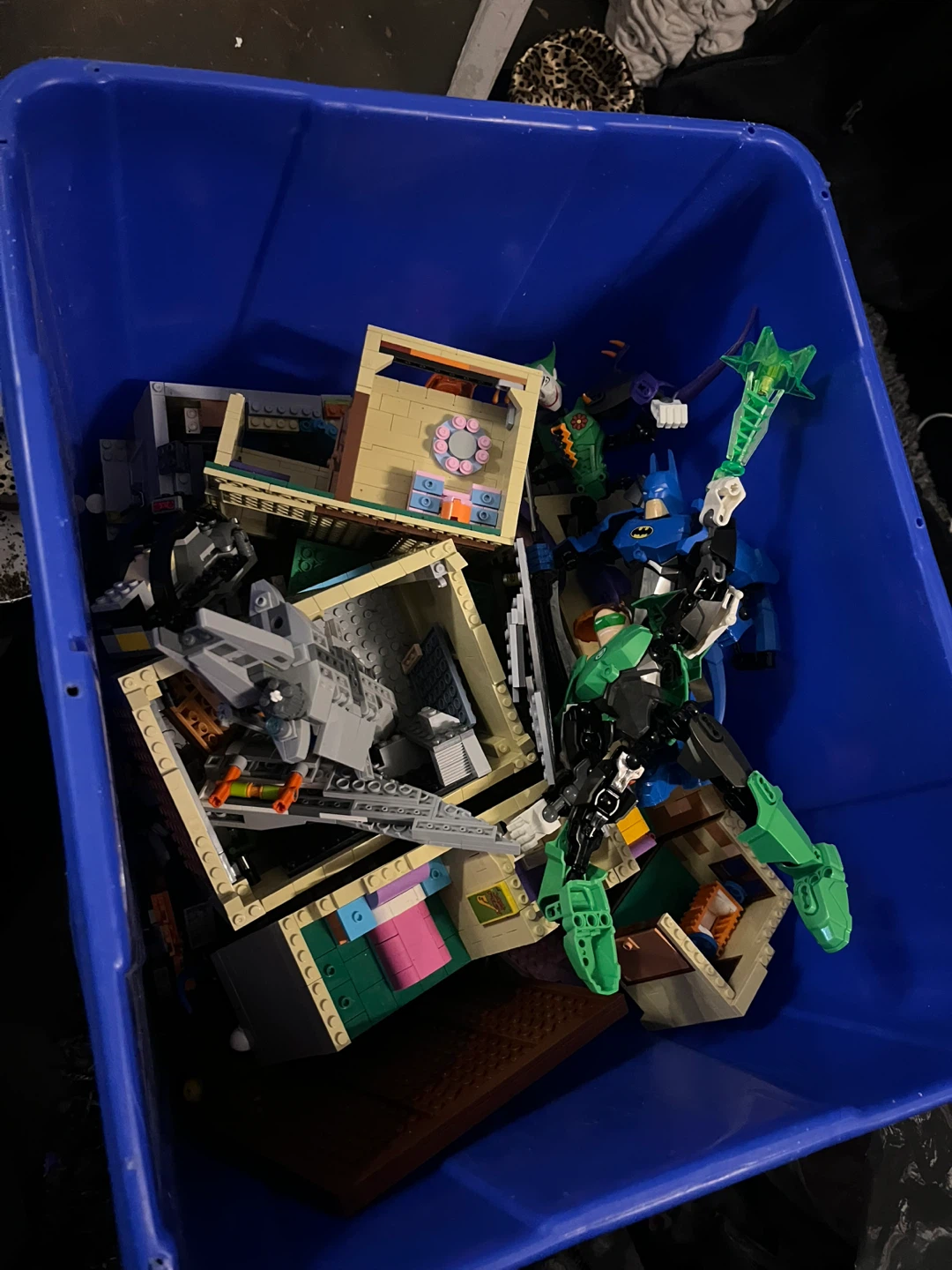 Bin of LEGO Batman & simpsons minifigures and sets - photo 2
