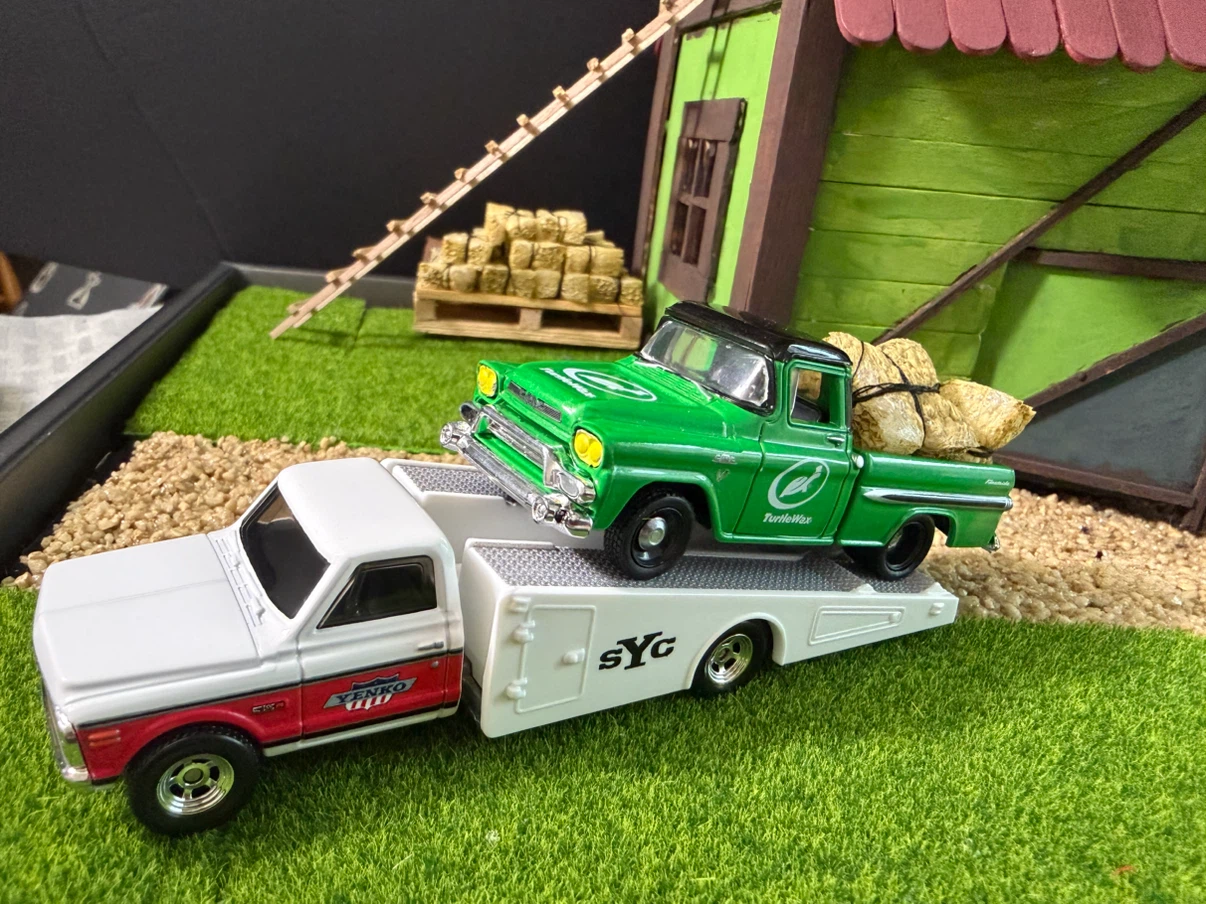 GreenLight Yenko Hauler with Turtle Wax Pickup