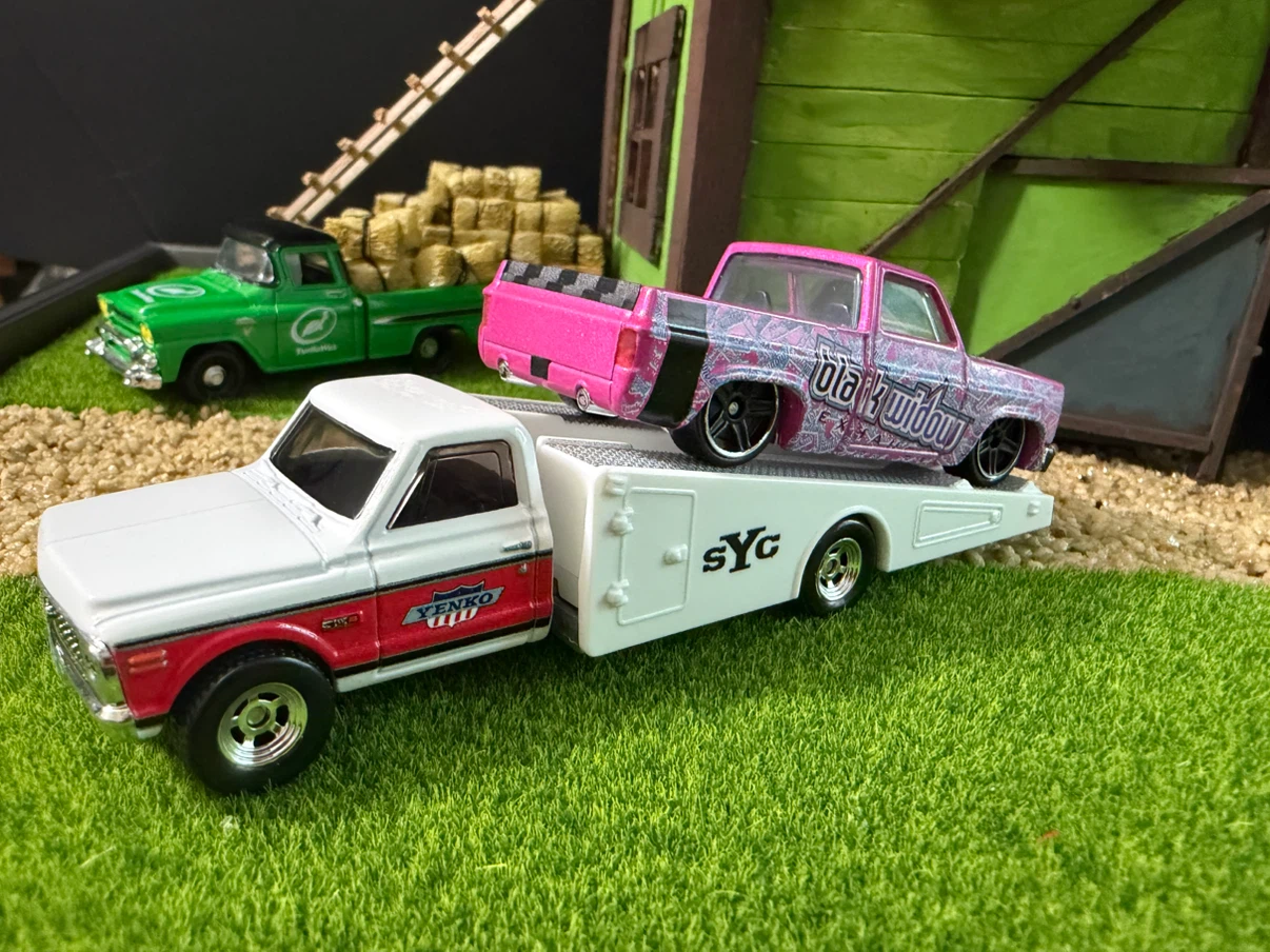 Hot Wheels Yenko Hauler with Black Widow Pickup
