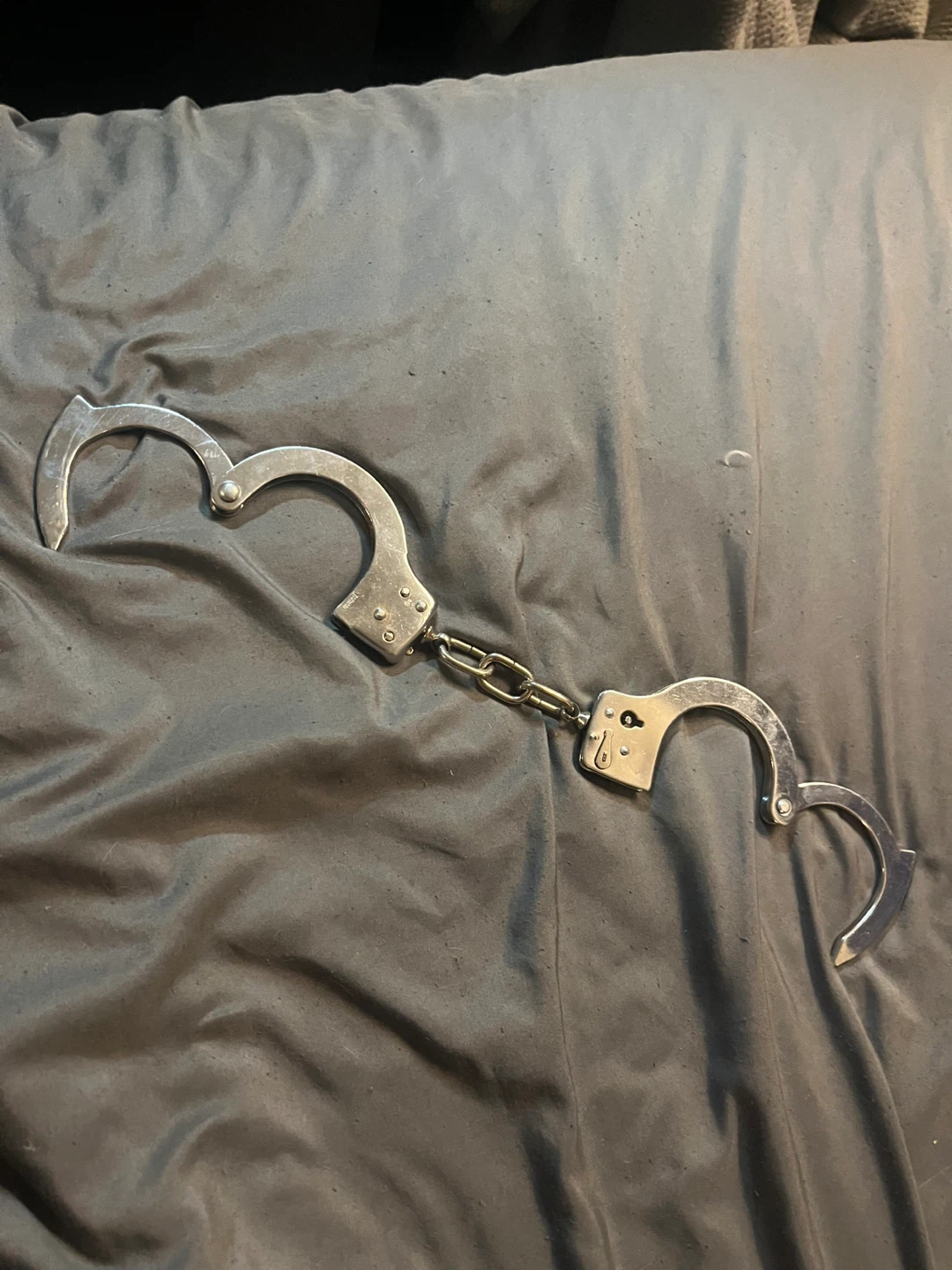 Metal Chain Handcuffs - photo 2