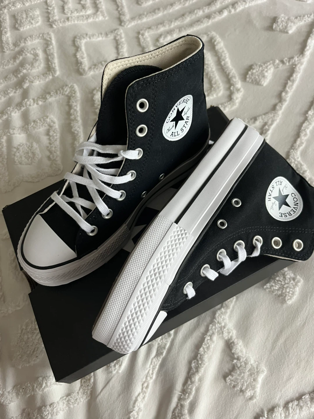 Brand new Converse shoes (women, 6.5us, platform high top) - photo 3