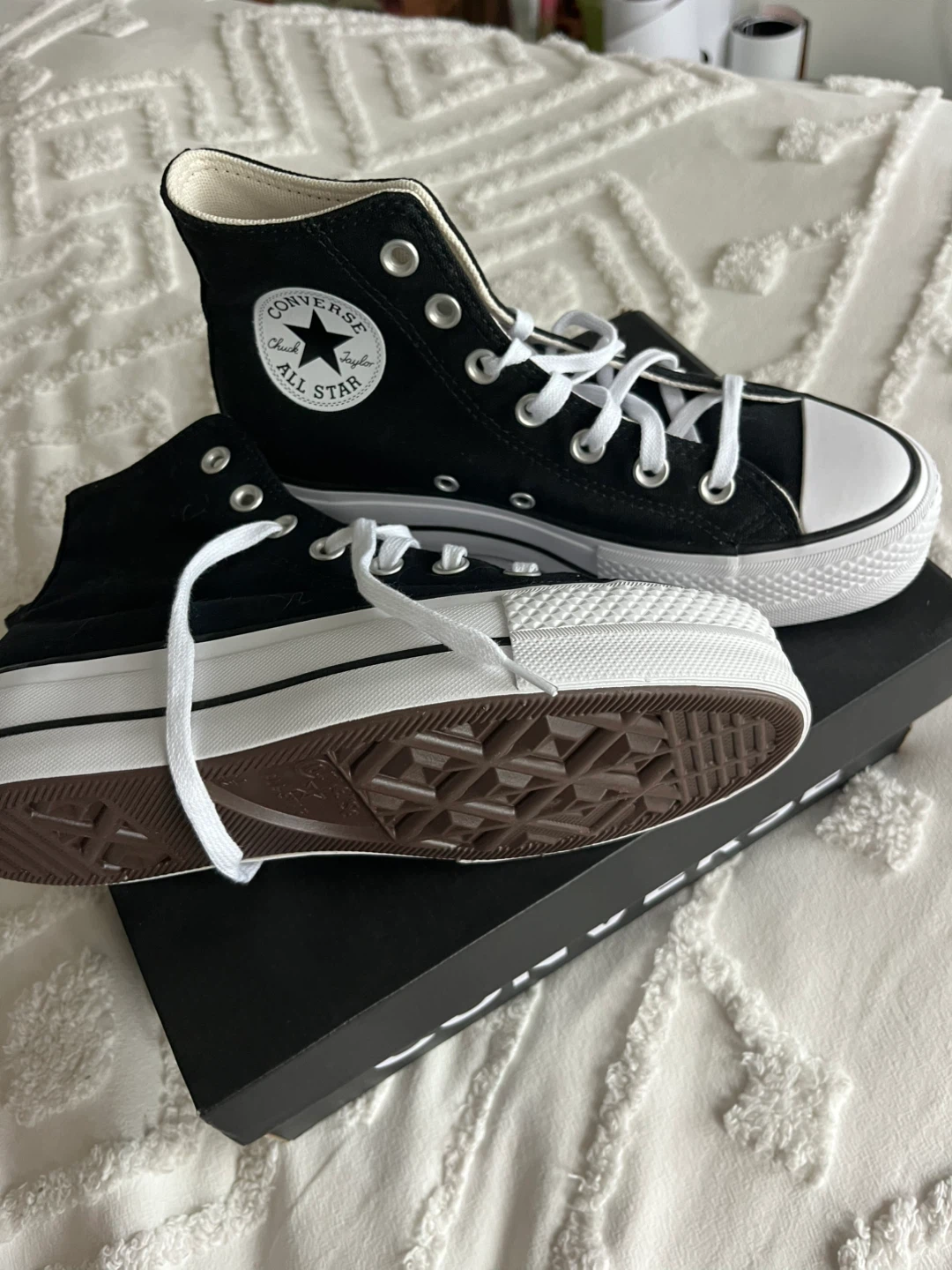 Brand new Converse shoes (women, 6.5us, platform high top) - photo 4