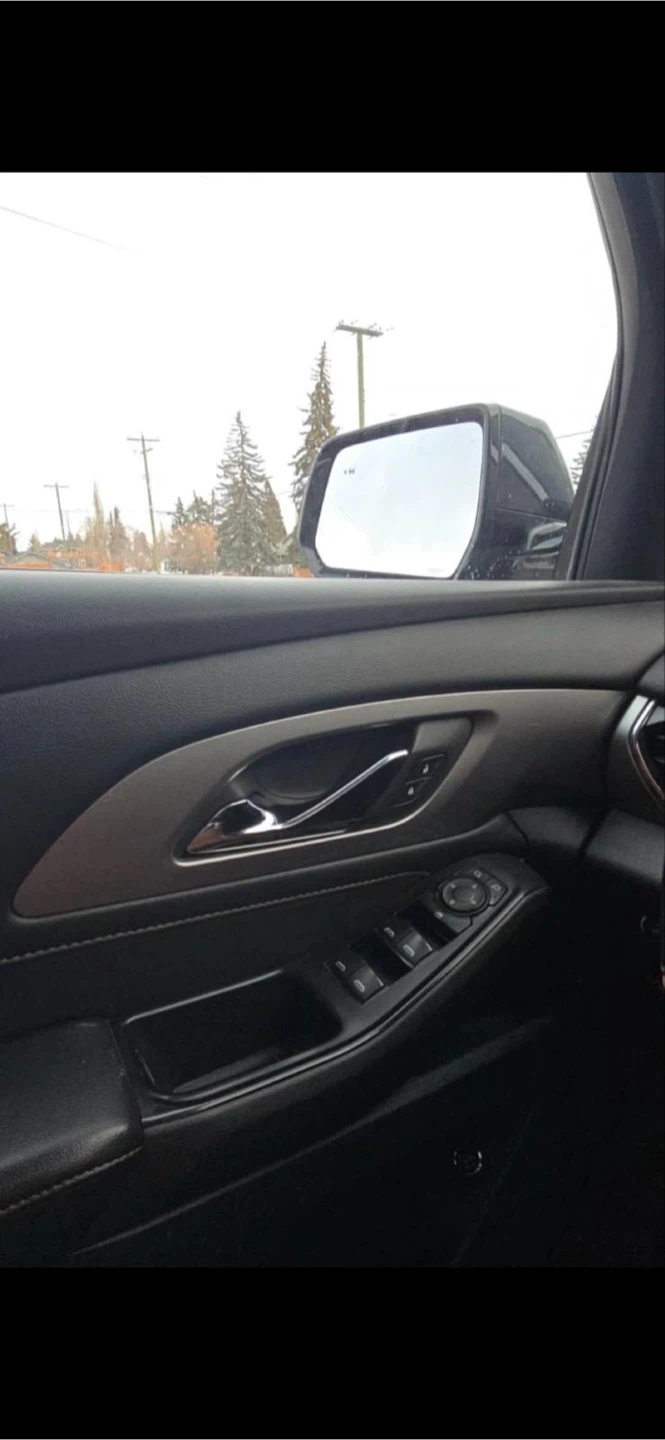 Chevrolet Traverse SUV - photo 3