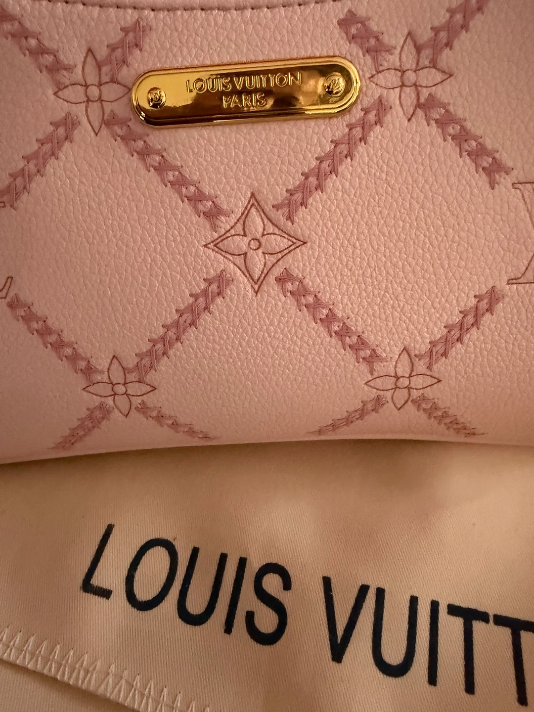Louis Vuitton Pink Pochette Bag - photo 2