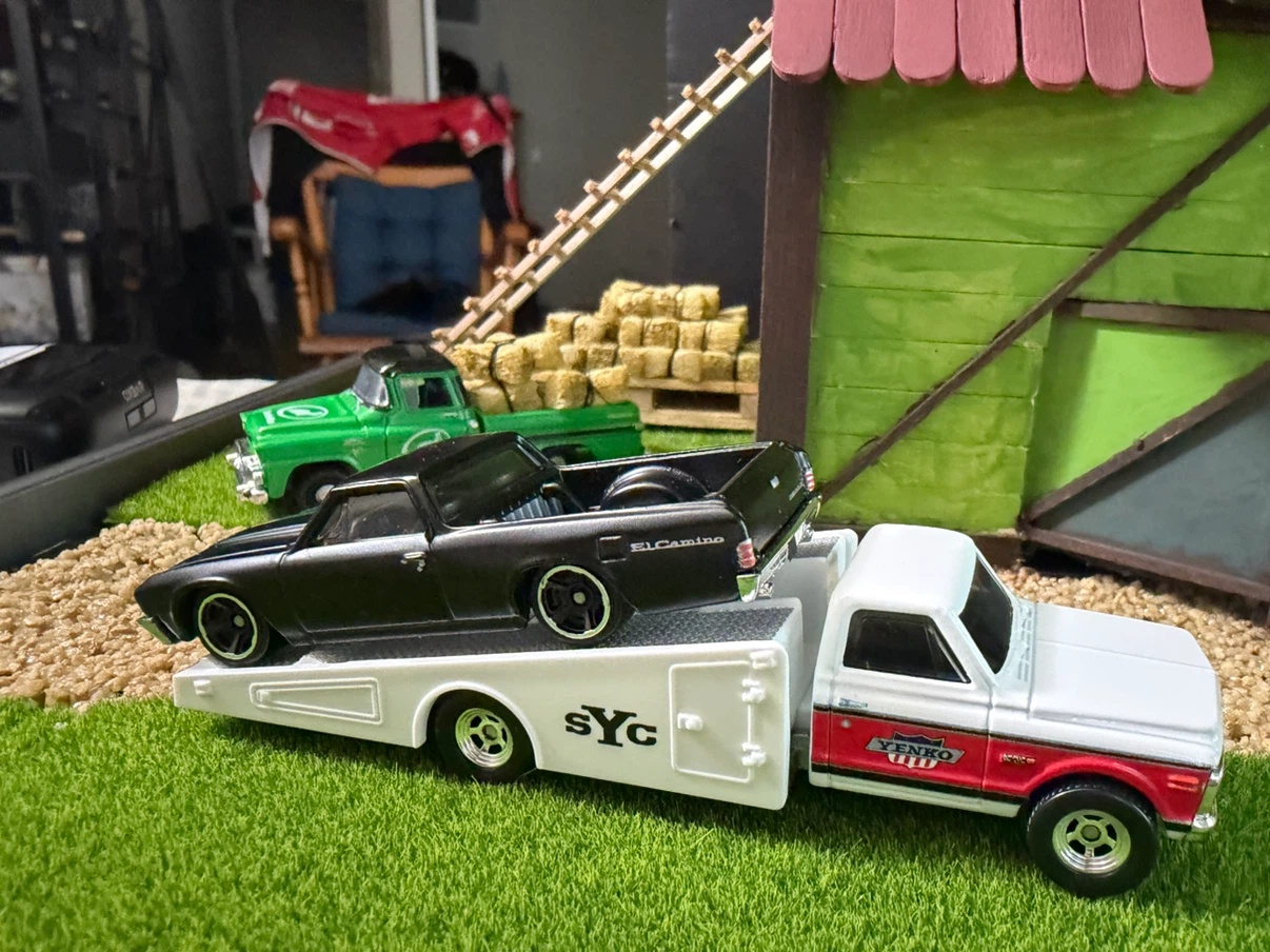 Hot Wheels Yenko Hauler with El Camino