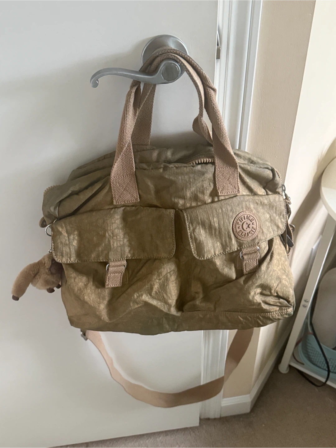 Kipling Khaki/Olive Handbag with Monkey Keychain - photo 3