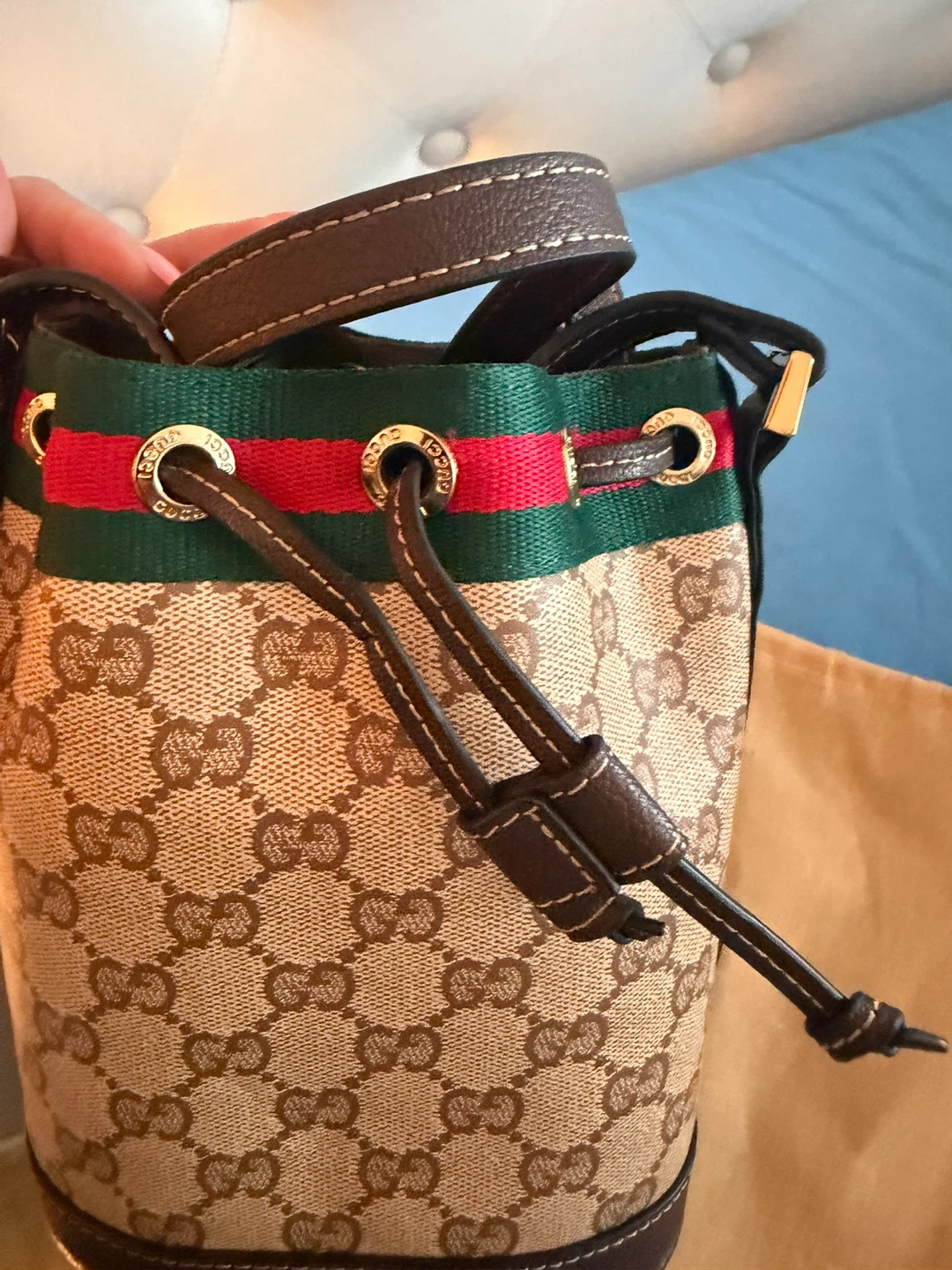 Gucci GG Supreme Bucket Bag - photo 3