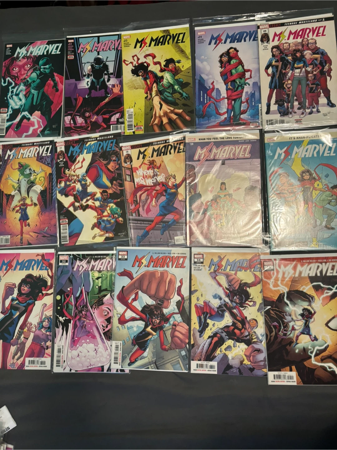 Large Ms. Marvel Comic Book Collection - photo 2