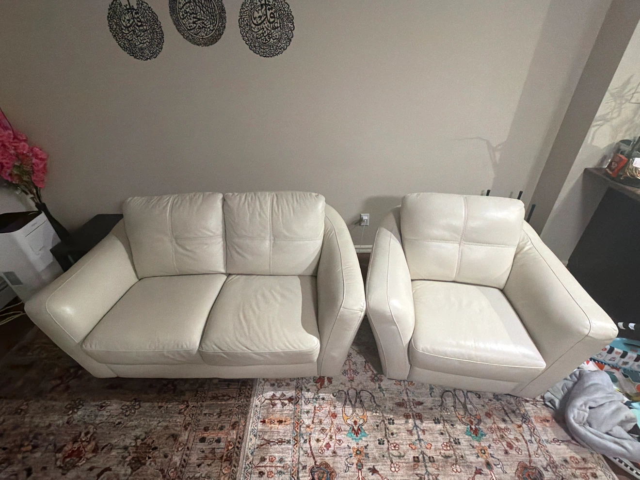 Cream White Leather Loveseat and Armchair Set
