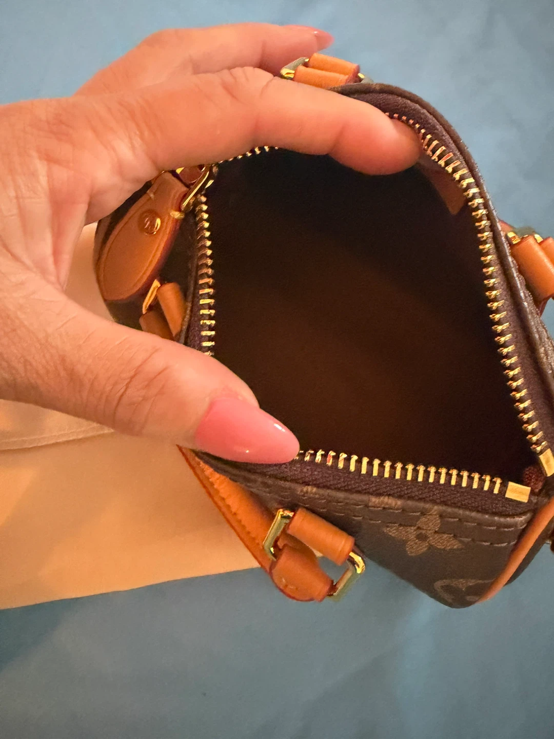 Louis Vuitton Nano Speedy Monogram - photo 4