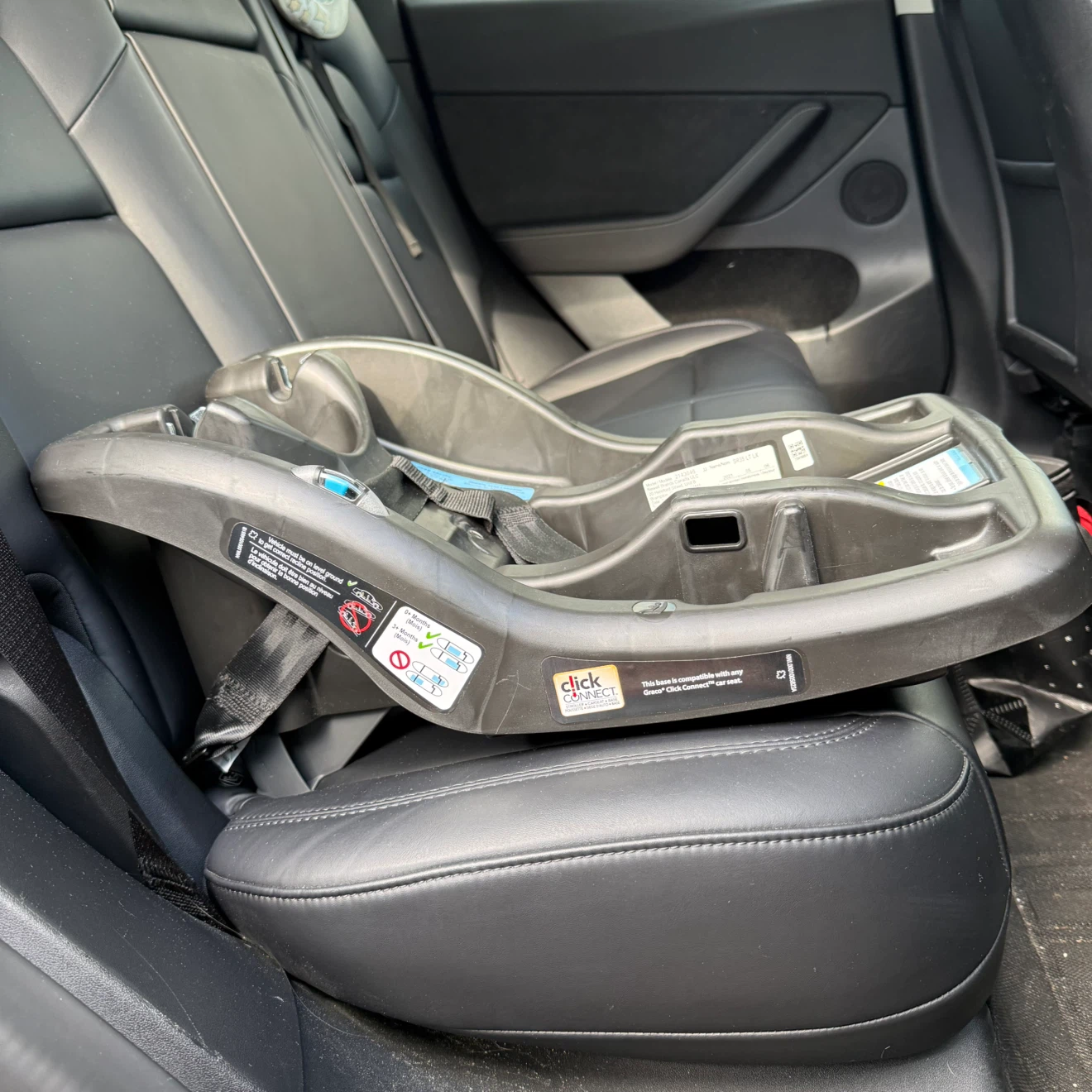 Graco SnugRide 35 Lite LX Infant Car Seat and Base - photo 5