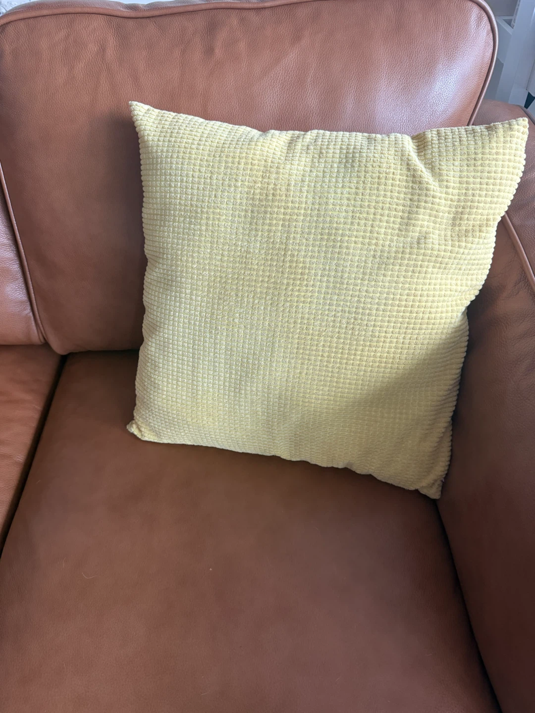 Two Yellow Waffle Texture Throw Cushions - photo 2