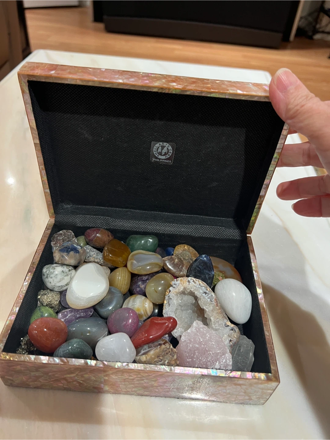 Shell Arts Cebu Inlaid Trinket Box with Assorted Stones - photo 2