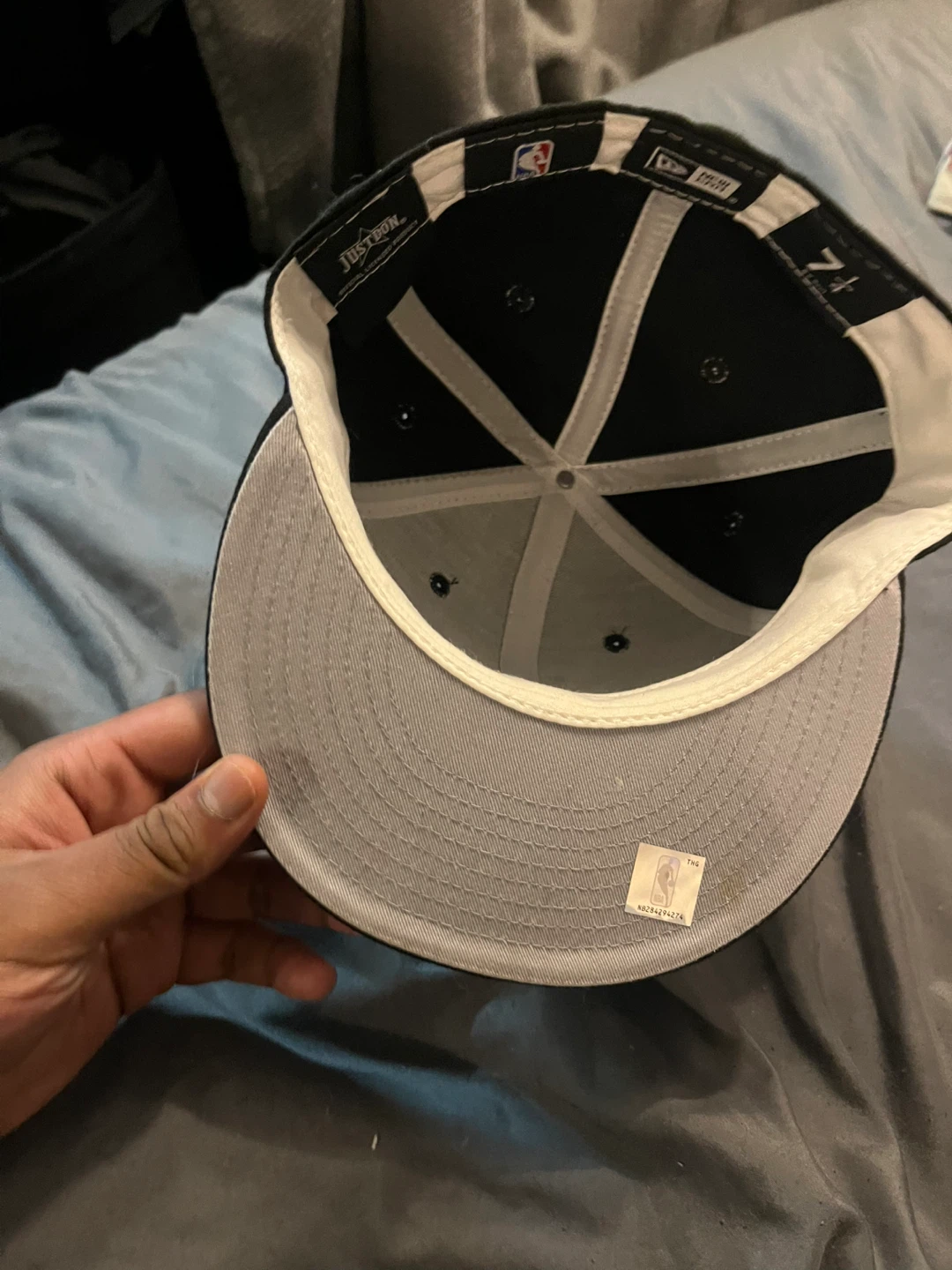 New Era Just Don Chicago Bulls fitted hat size 7 1/4 - photo 3