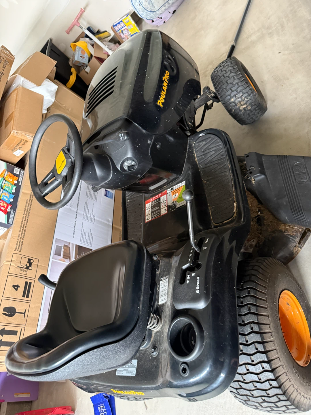 Poulan Pro Riding Lawn Mower - photo 2