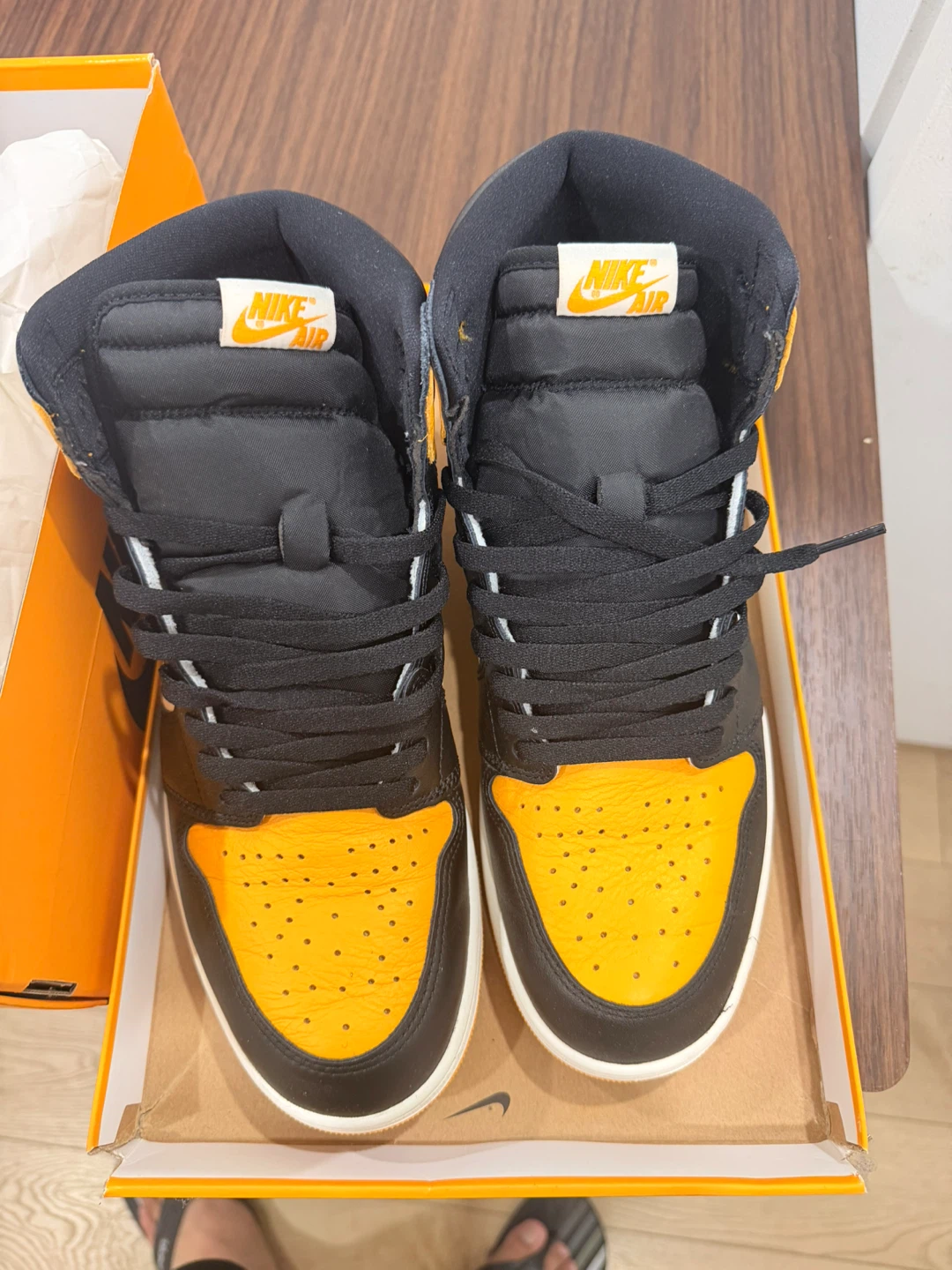 Nike Air Jordan 1 Retro High OG Taxi