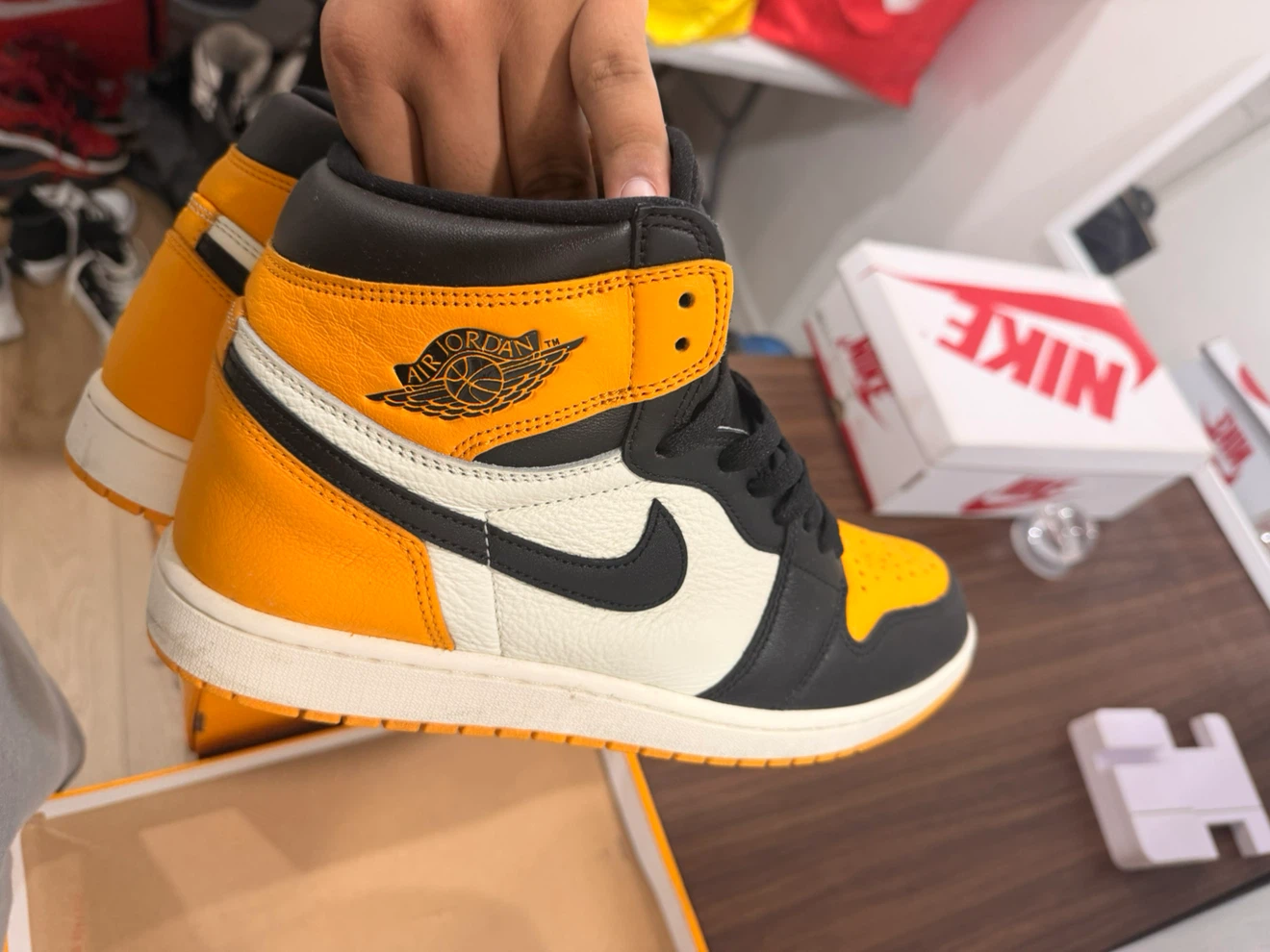 Nike Air Jordan 1 Retro High OG Taxi - photo 5
