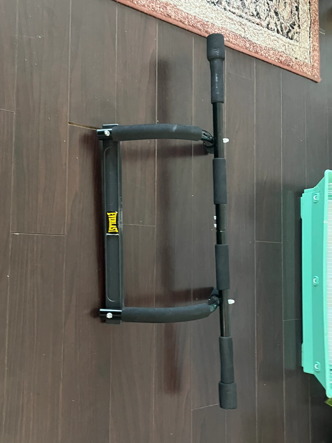 Everlast Doorway Pull-Up Bar - photo 2
